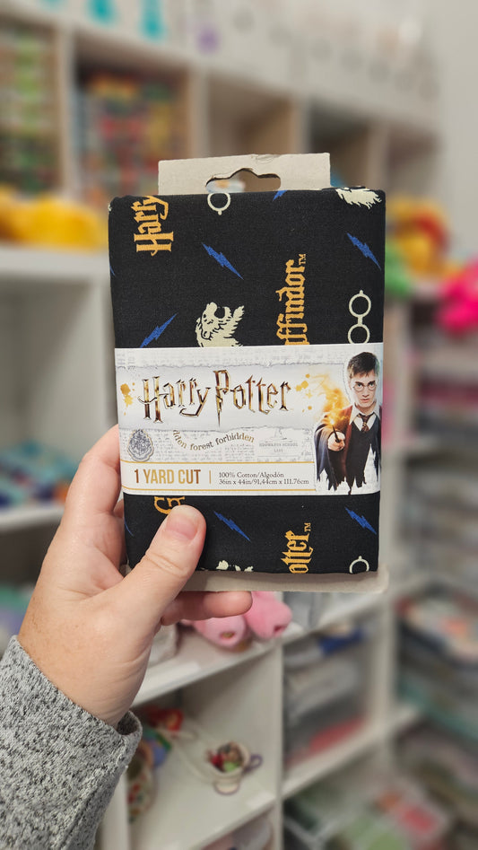 Eugene Textiles Premium 100% Cotton Fabric Harry Potter House of Gryffindor Lion, 44" x 1 yard, Precut